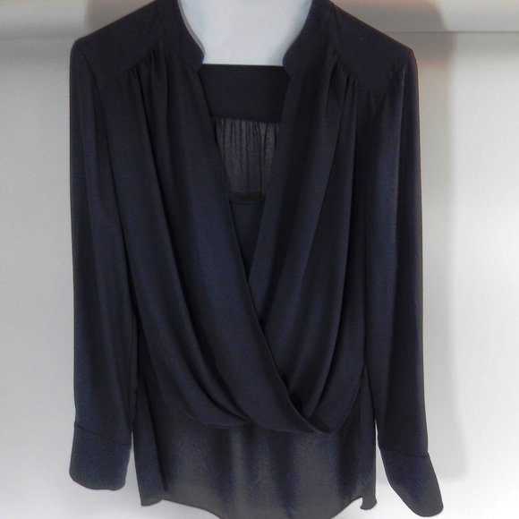 BCBGMAXAZRIA Top - Picture 3 of 8